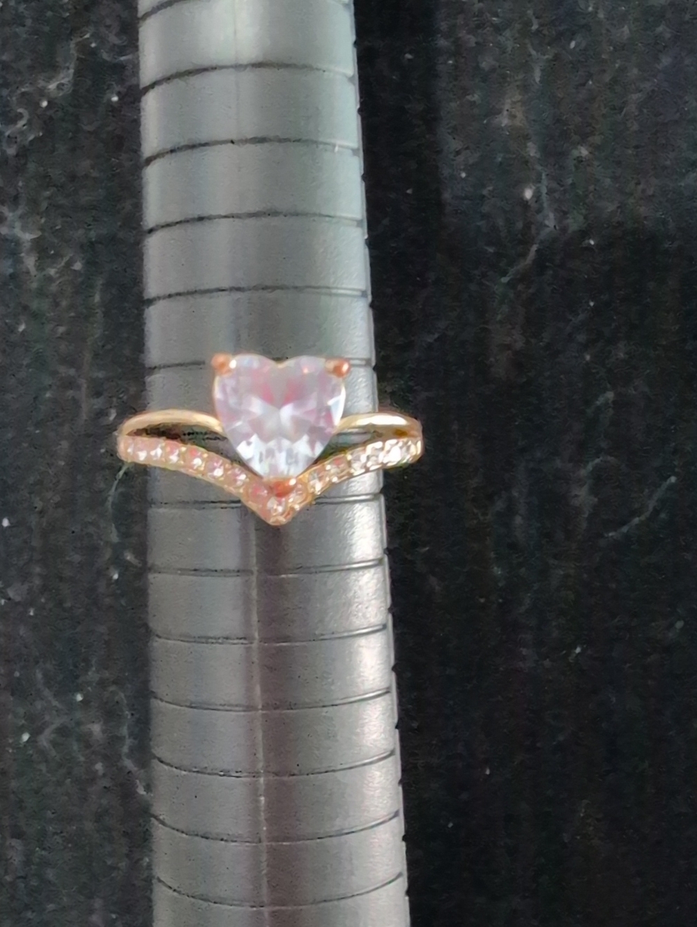 Gold Tone Size 8 Ring With Crystals